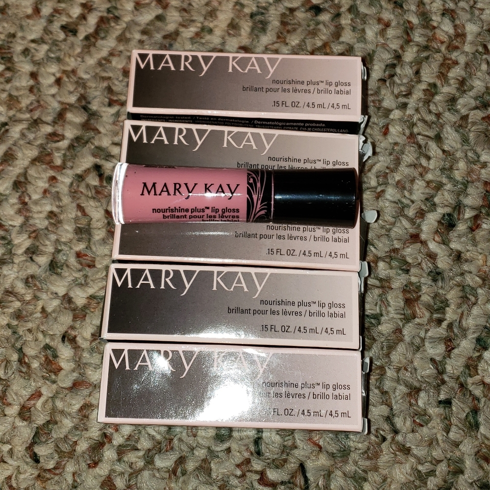 Mary kay lip gloss